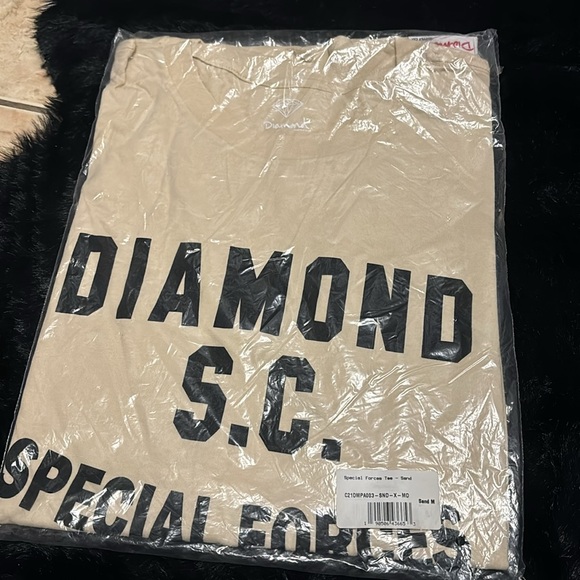 BRAND NEW Diamond supply co TEE - Picture 2 of 3